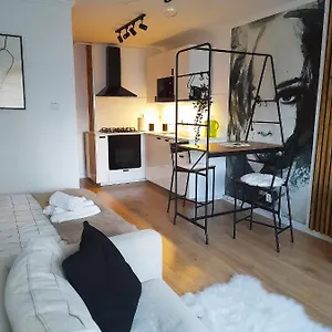 H&s Wola Free Parking Free Wi-fi Apartament Warszawa